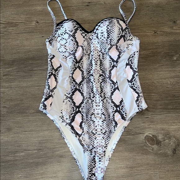 NWT snake print one piece swimsuit - Picture 2 of 5